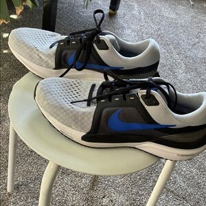 Nike Men's Athletic Shoes Gray Black Blue